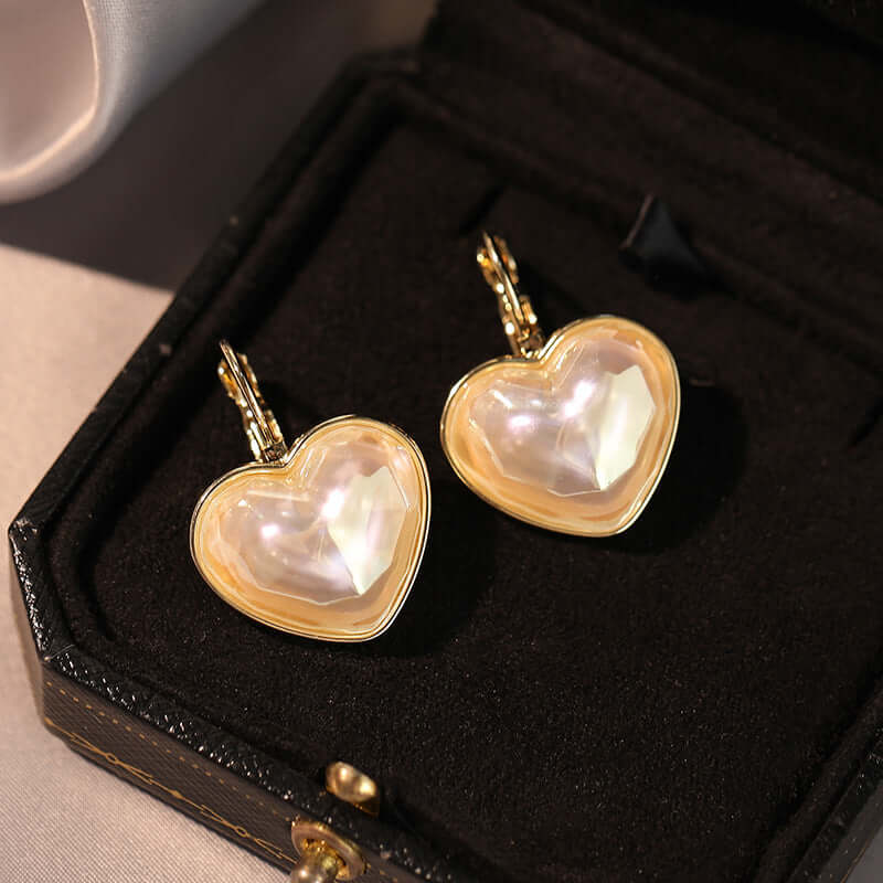 Pearl Simple Heart Earrings