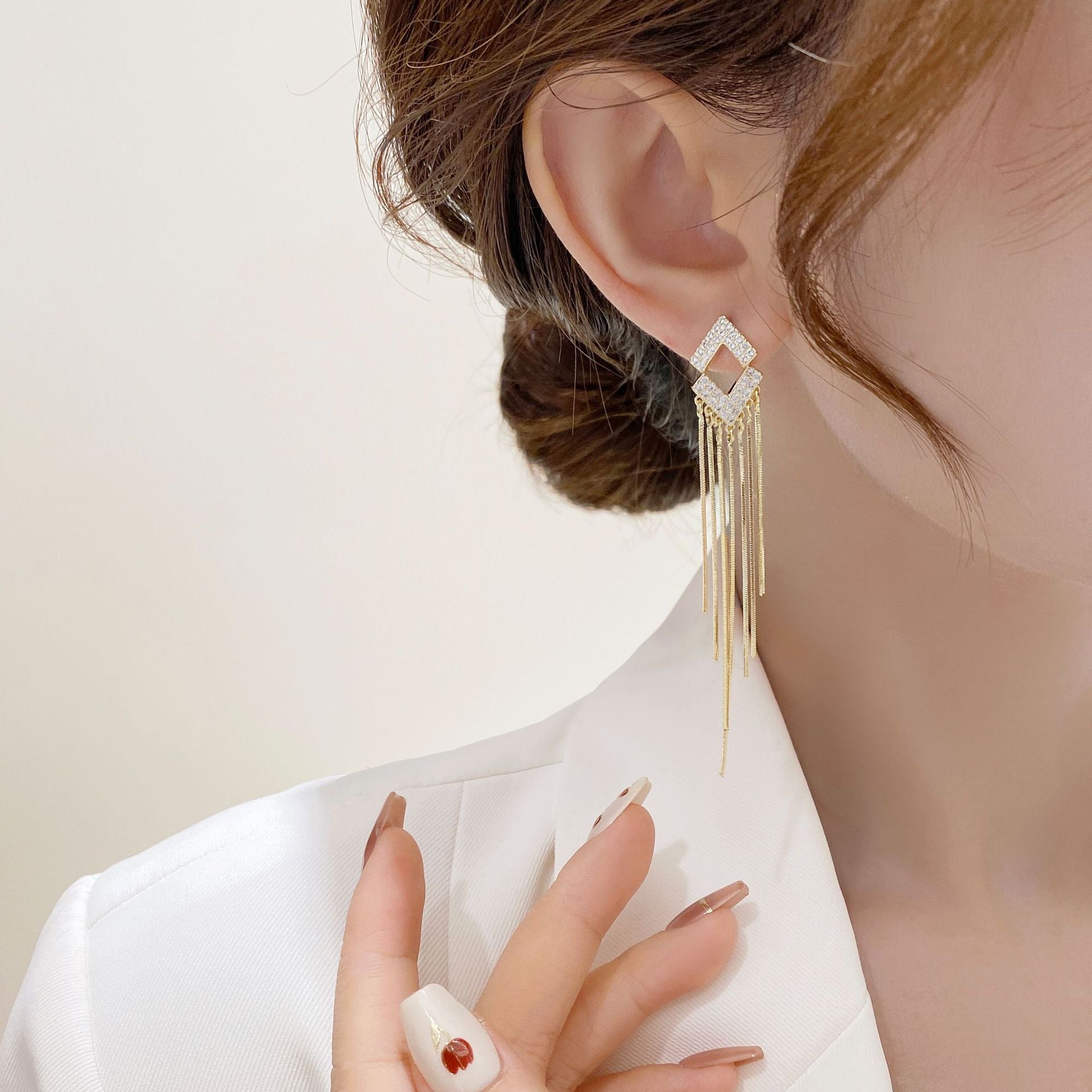 Rhombus Diamond Tassel Earrings