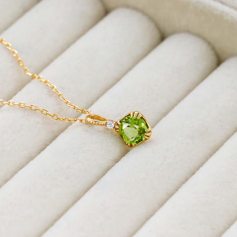 Leo Peridot Pendant Necklace Gift 