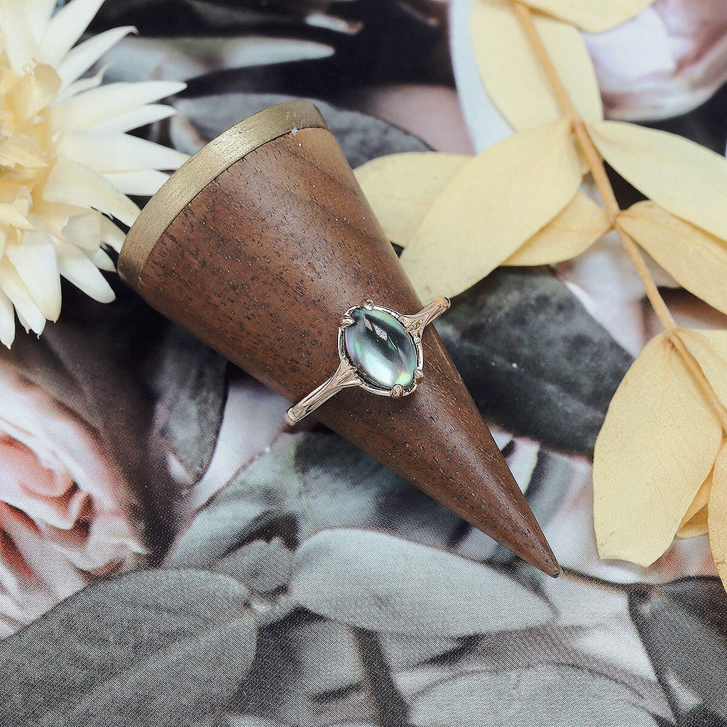 Mystery Black Shell Clear Quartz Gemstone Rings