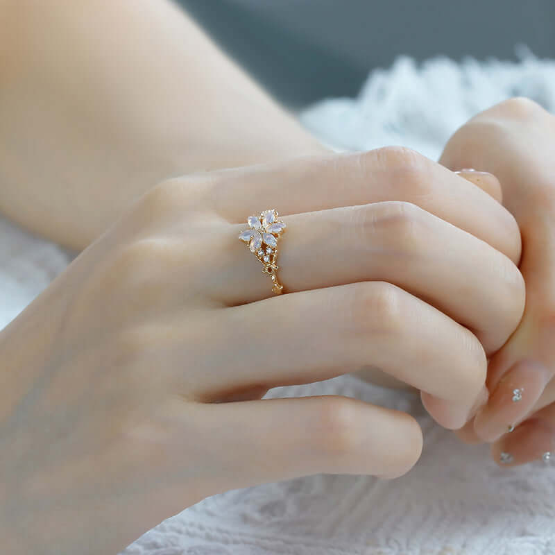 Romantic Flower Moonstone Ring Gold