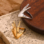 Creative Hand Ring | R5045