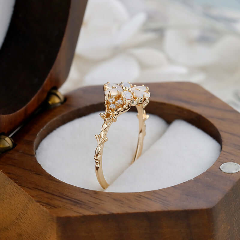 Romantic Flower Moonstone Ring Gold