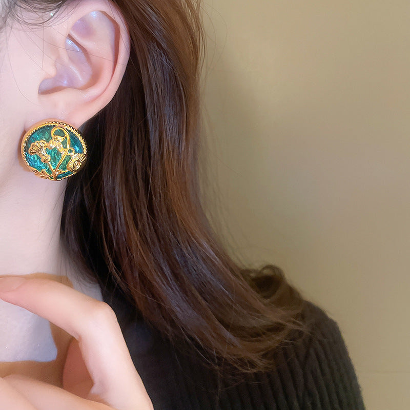 Vintage Gold Flower Circle Earrings