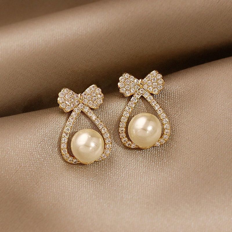 White Pearl Crystal Ribbon Earrings