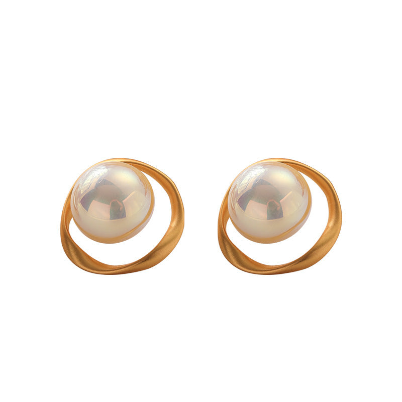 White Pearl Gold Earrings