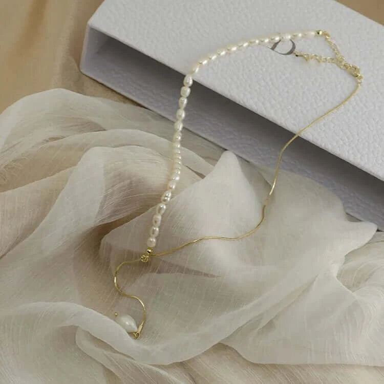 White Pearl Gold Necklace