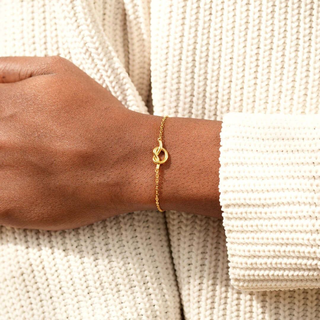 Mother & Daughter Gold Connection Bracelet Tie the Knot Bracelet