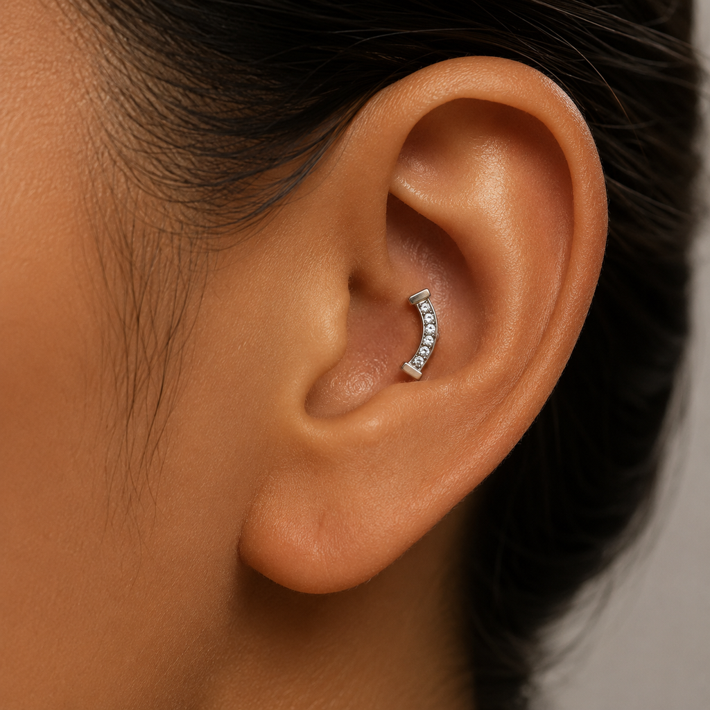 Vintage Floral Internal Thread Flat Back Tragus Stud
