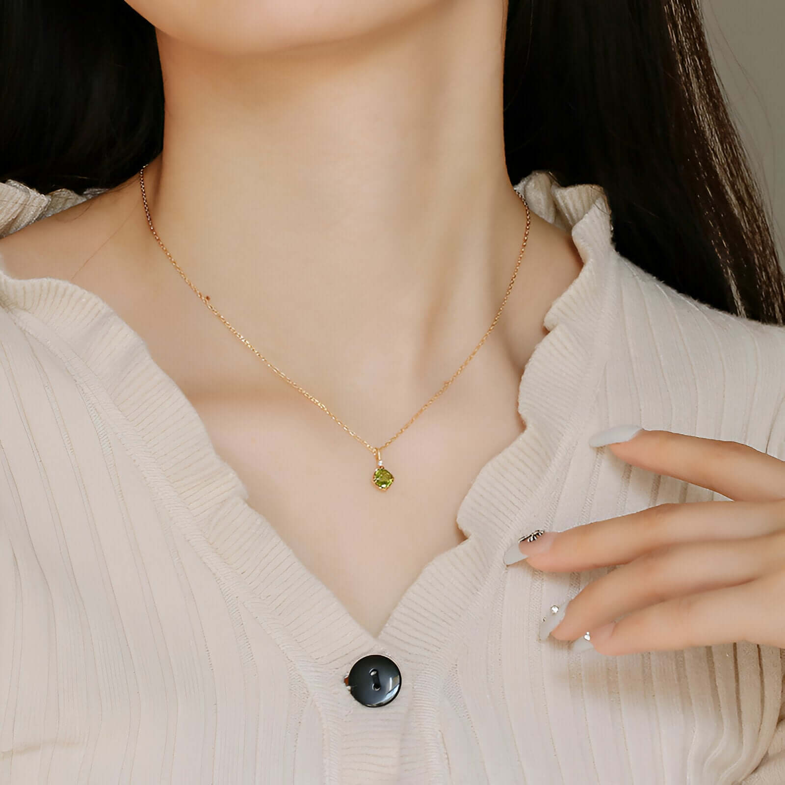 Leo Peridot Pendant Necklace Gift 