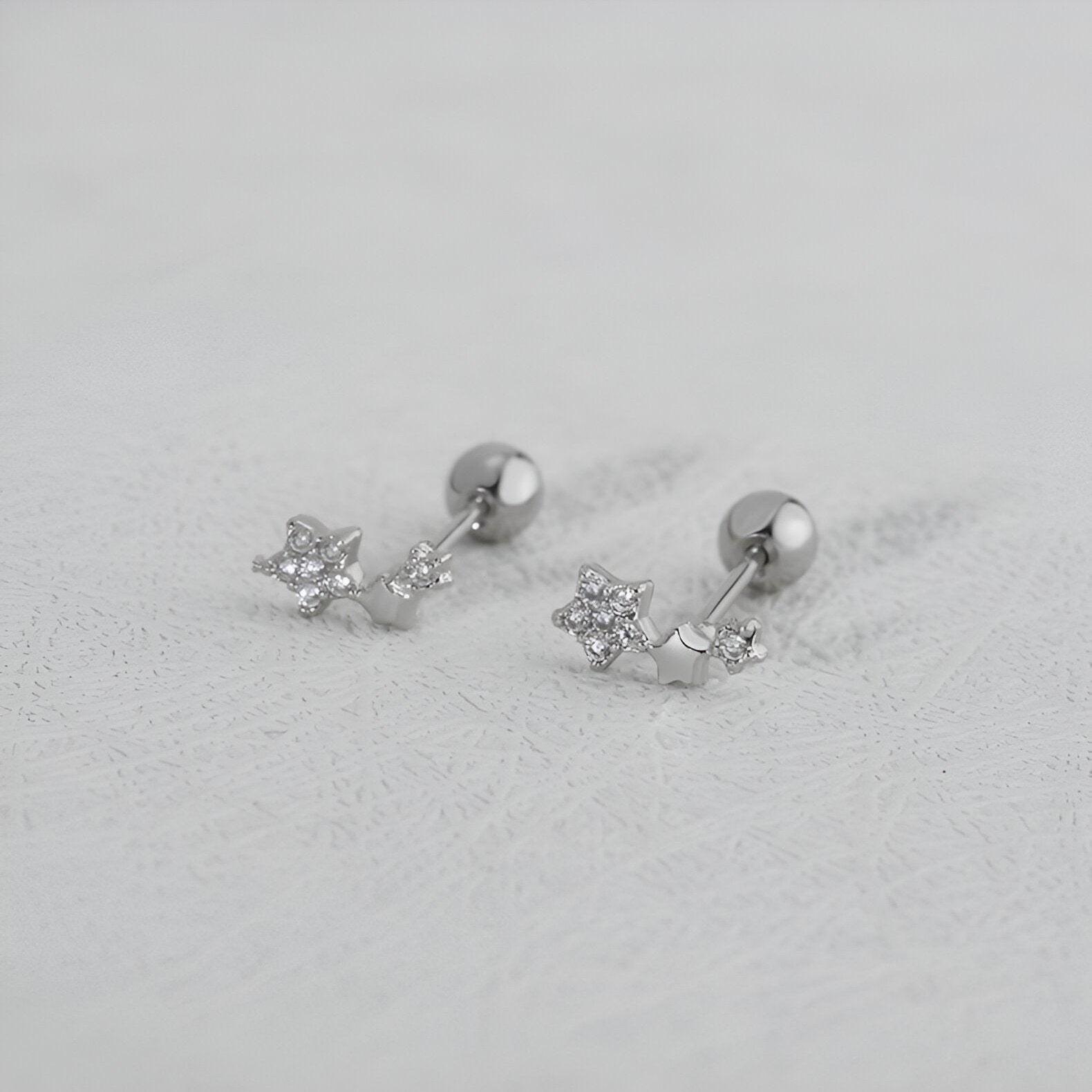 20G Cartilage Tiny Moon Star Tragus Stud