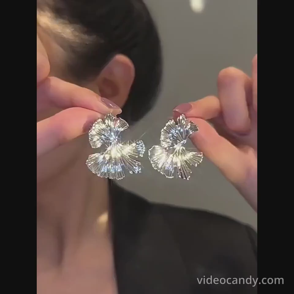 Ginkgo Leaf Vine Earrings Stud Gold and Silver | F117