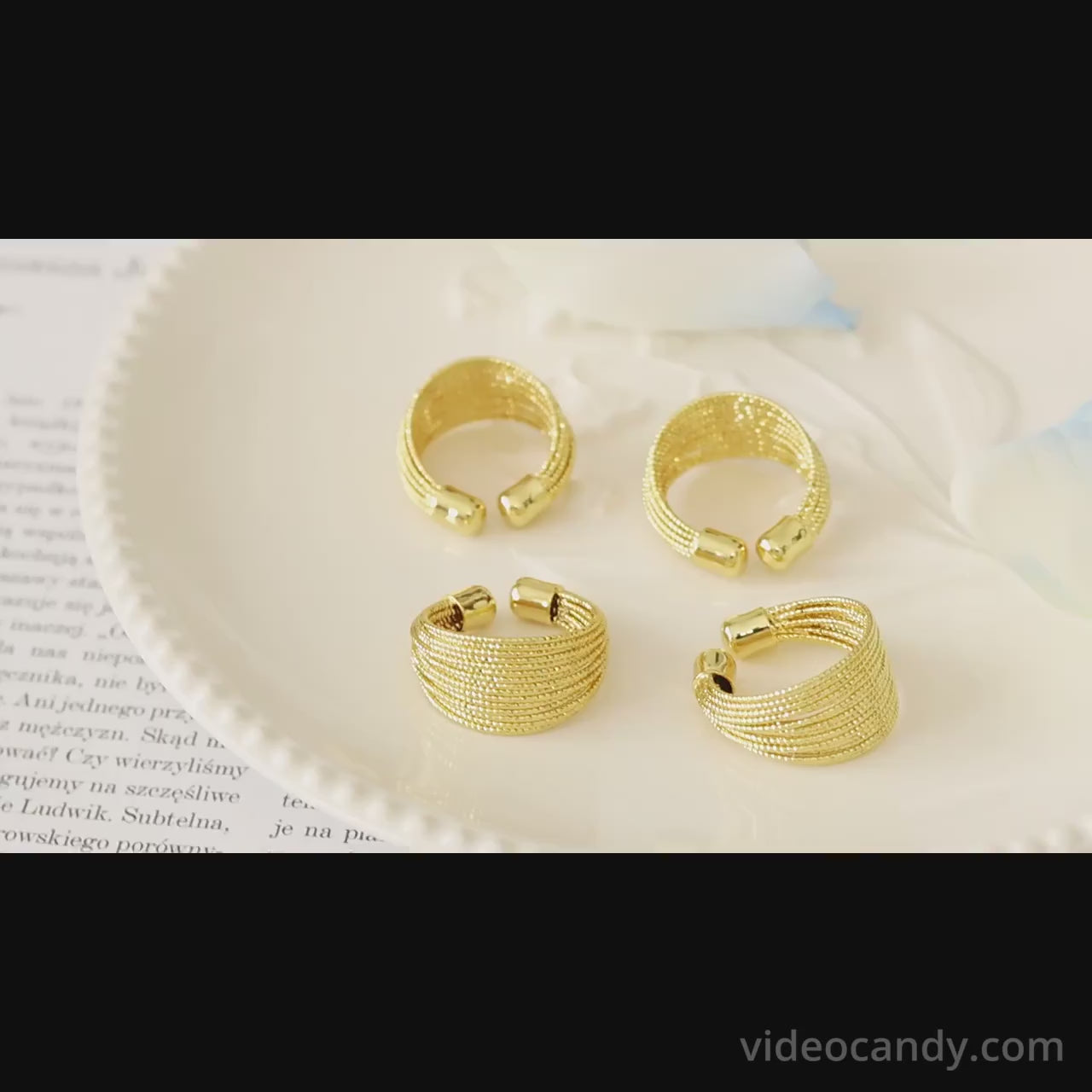 18K Gold Crossover Layered Thumb Ring | A430