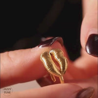 Quirky Kissing Lip Ring Stackable